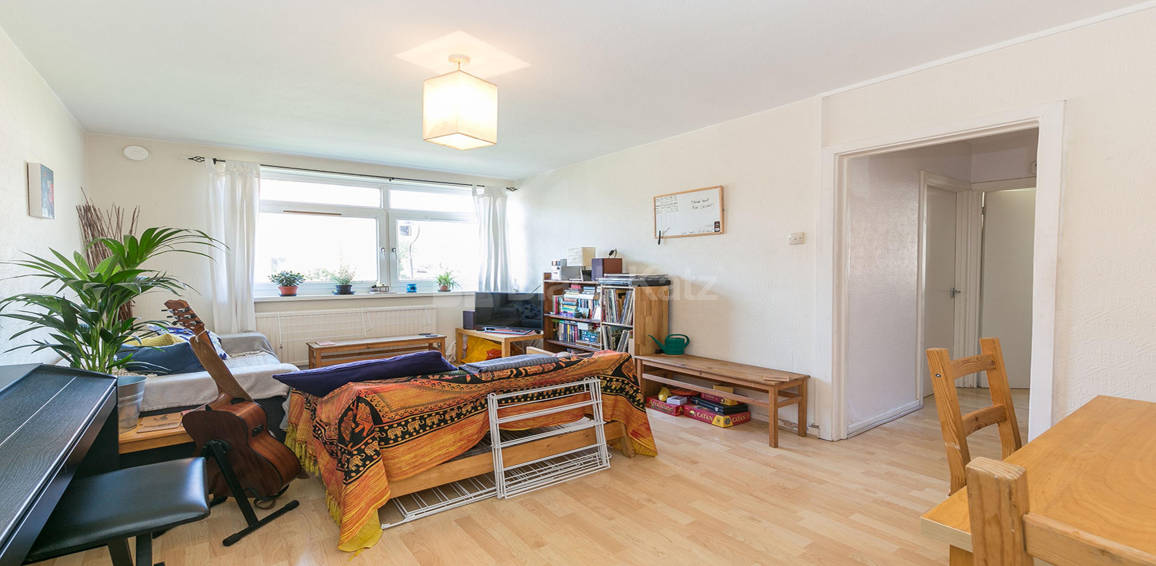 			Great Location!, 2 Bedroom, 1 bath, 1 reception Flat			 Crouch Hall Road, Crouch End N8